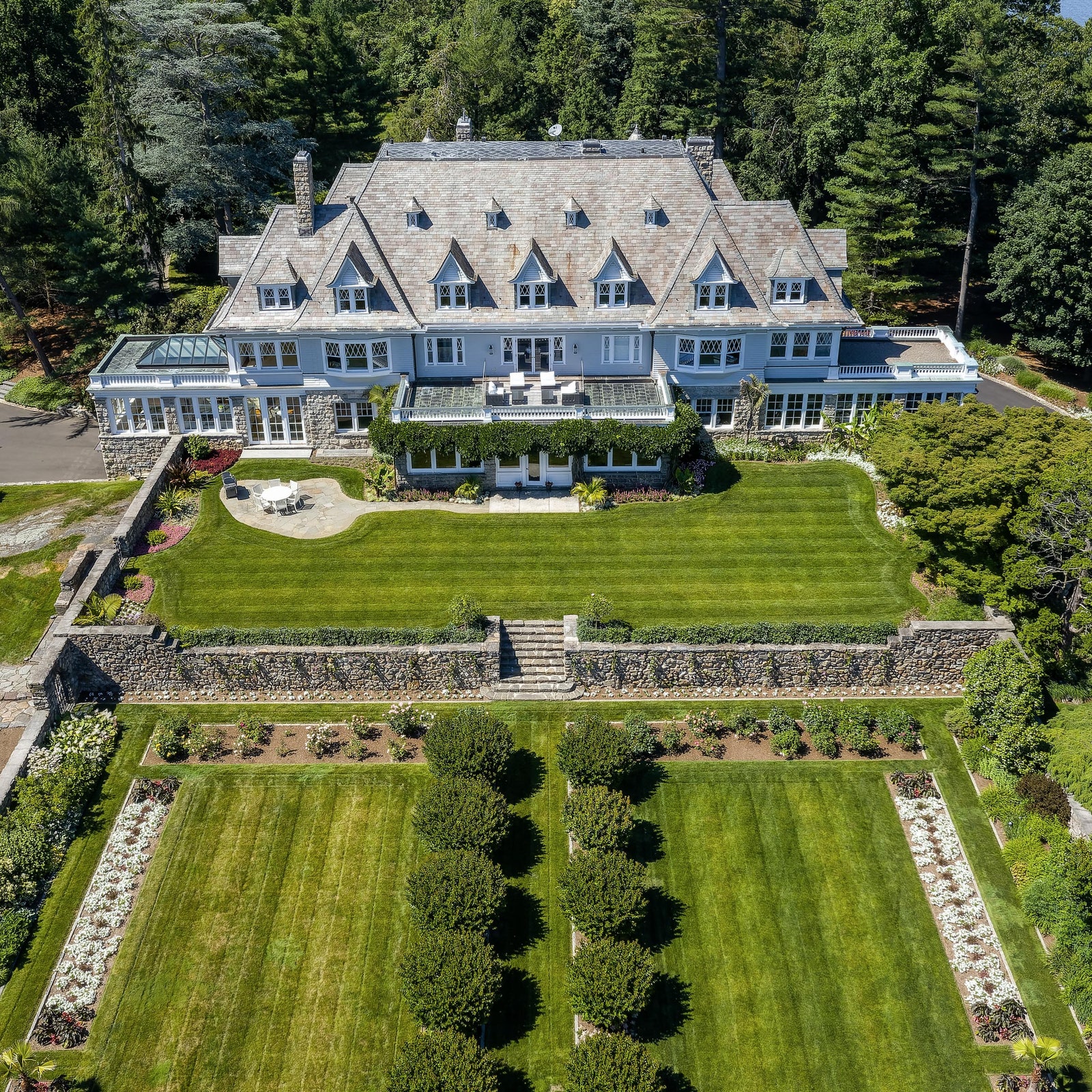 The Most Expensive Home In Connecticut History Just Sold&-and the Price is Shocking