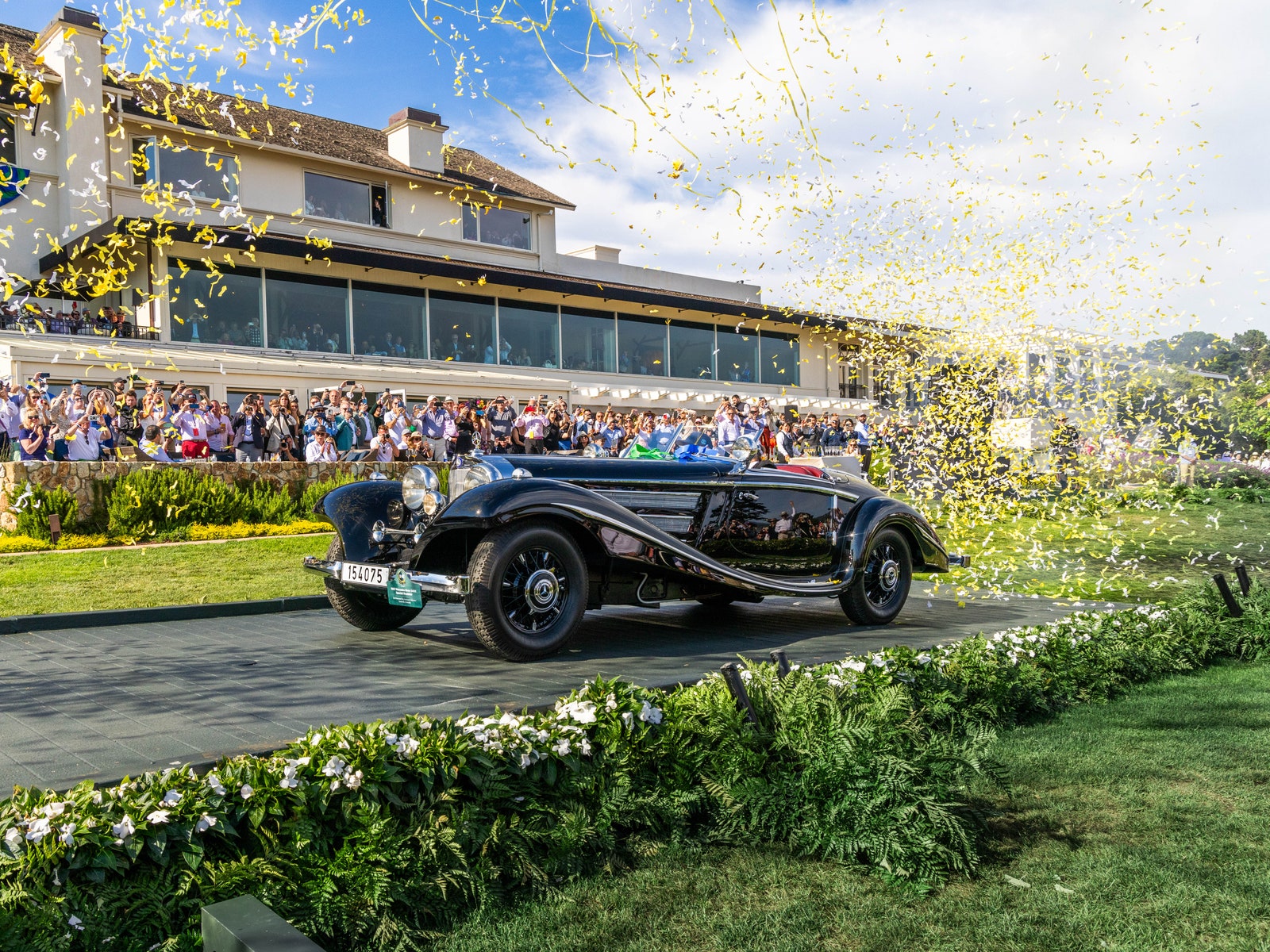 A Stately Mercedes-Benz Wins the Prestigious 2023 Best of Show at Pebble Beach
